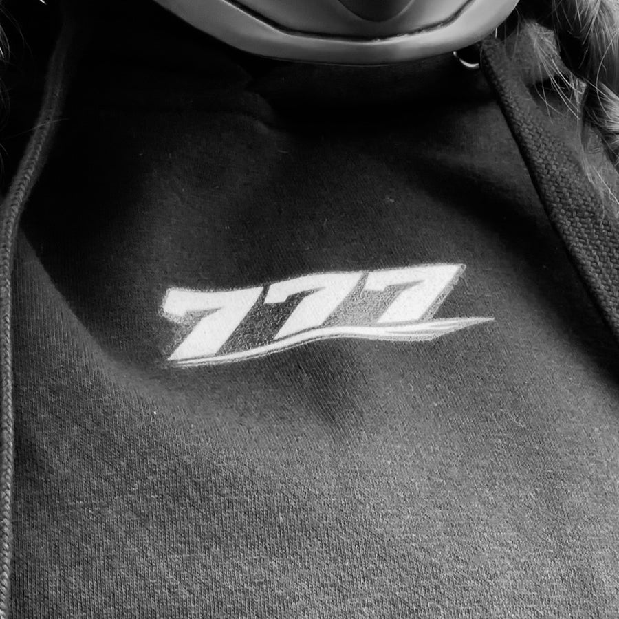 777 front logo close up